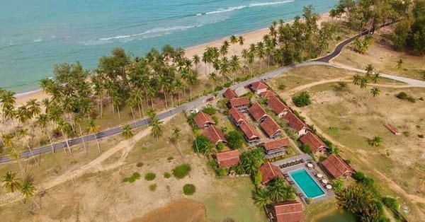 Stay in an ancient beachfront Malay House with ocean view in Terengganu: Terrapuri