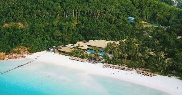 This water paradise in Pulau Redang is just a 1 hour flight from KL -The Taaras Beach & Spa Resort