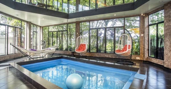 Ampang glasshouse villa with indoor pool and forest views for a group staycation near KL – Zoo Villa, KL