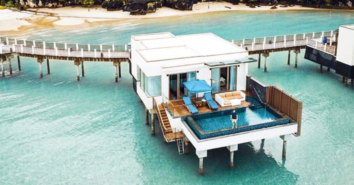 12 Romantic oceanfront resorts in Langkawi with direct beach access, over-water villas, ocean view spas and more for couples!